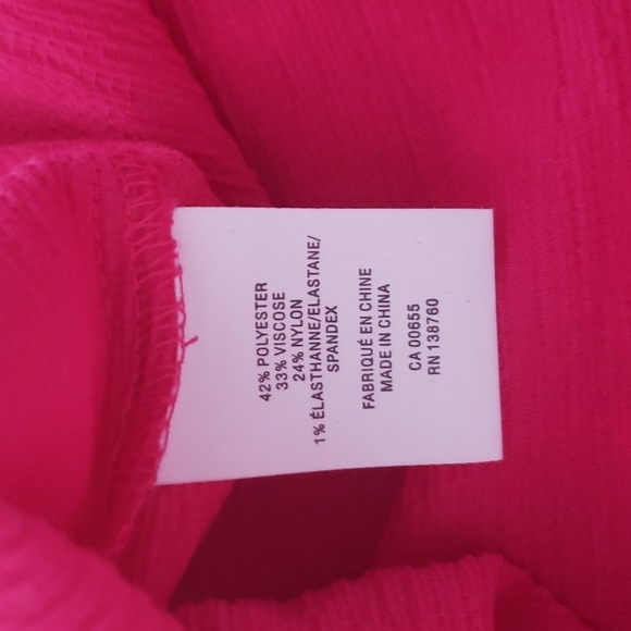 ✨️2✨️Reitmans Cold Shoulder, Hot Pink Top - Picture 2 of 2
